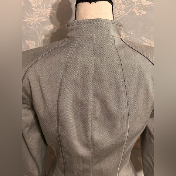 WHBM Cropped Suit Jacket - Picture 4 of 16